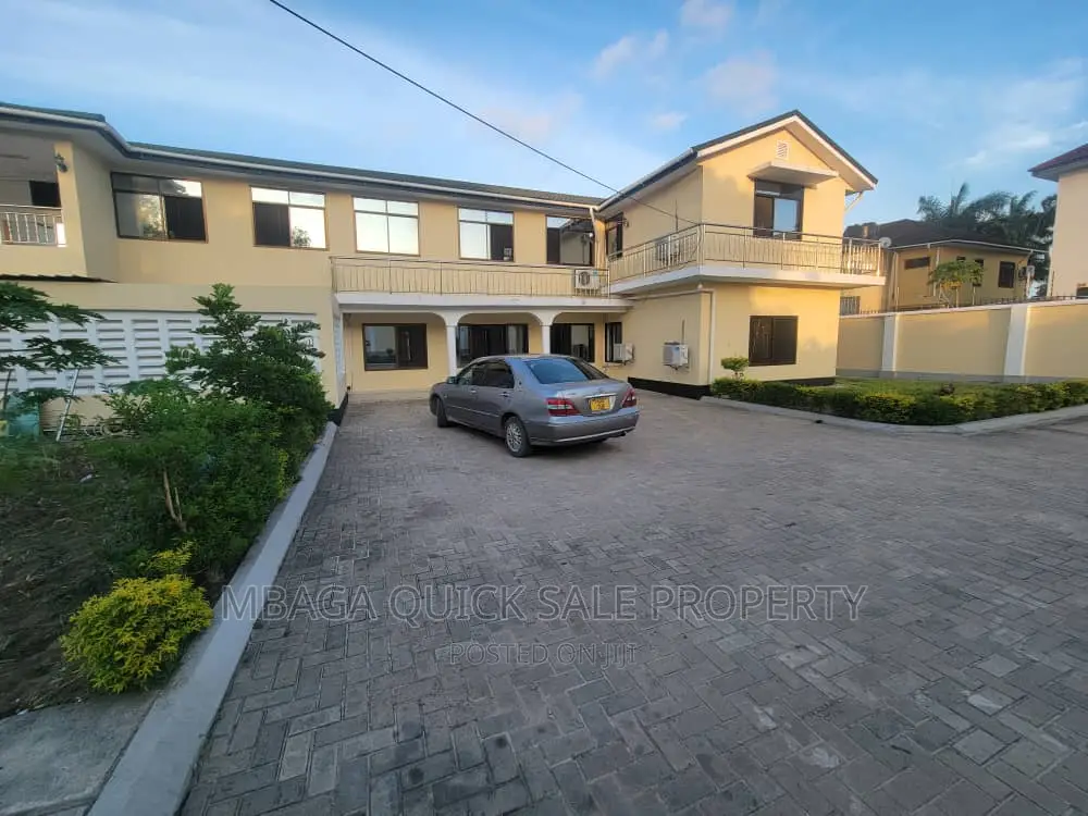 Furnished 8bdrm House in Mbezi Beach for rent in Mbezi Beach