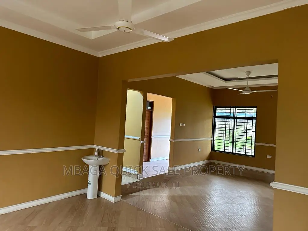 3bdrm House in Mwanagati, Mzinga for sale in Mzinga
