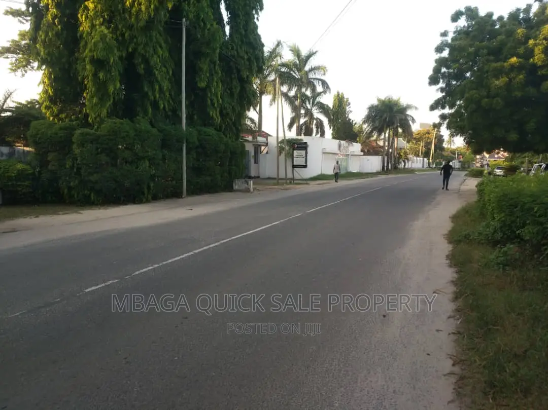 Plot for Rent at Ada Estate in Ada Estate