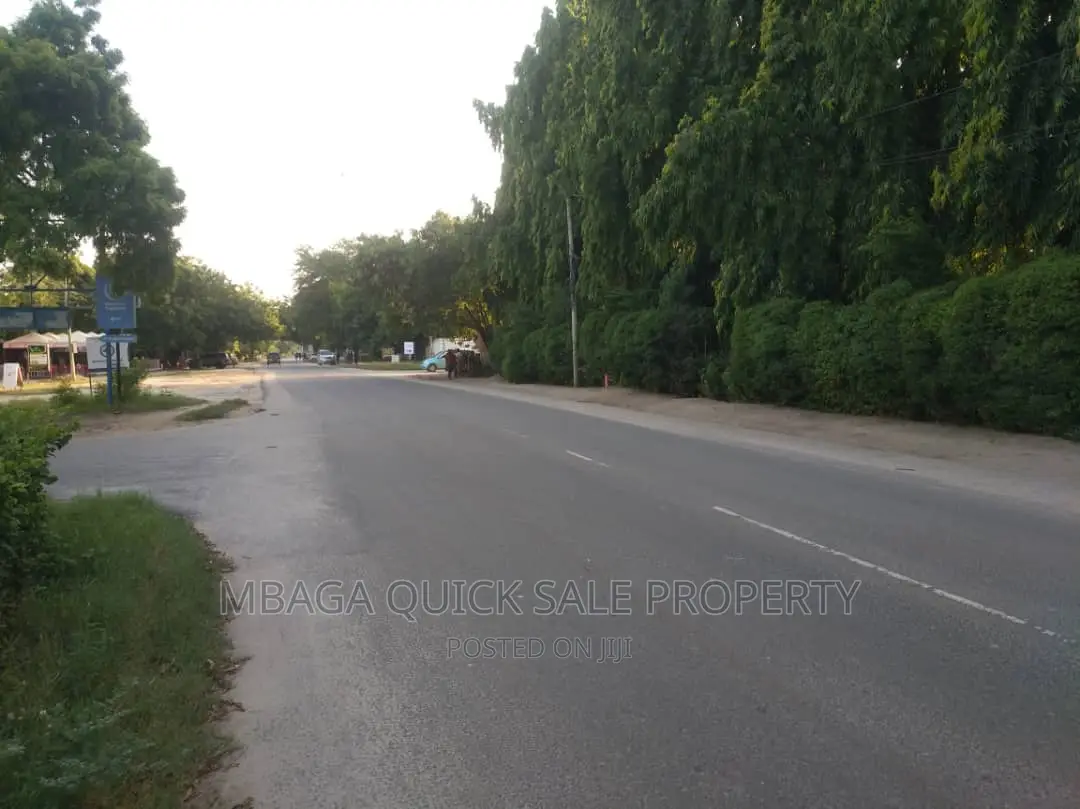 Plot for Rent at Ada Estate in Ada Estate
