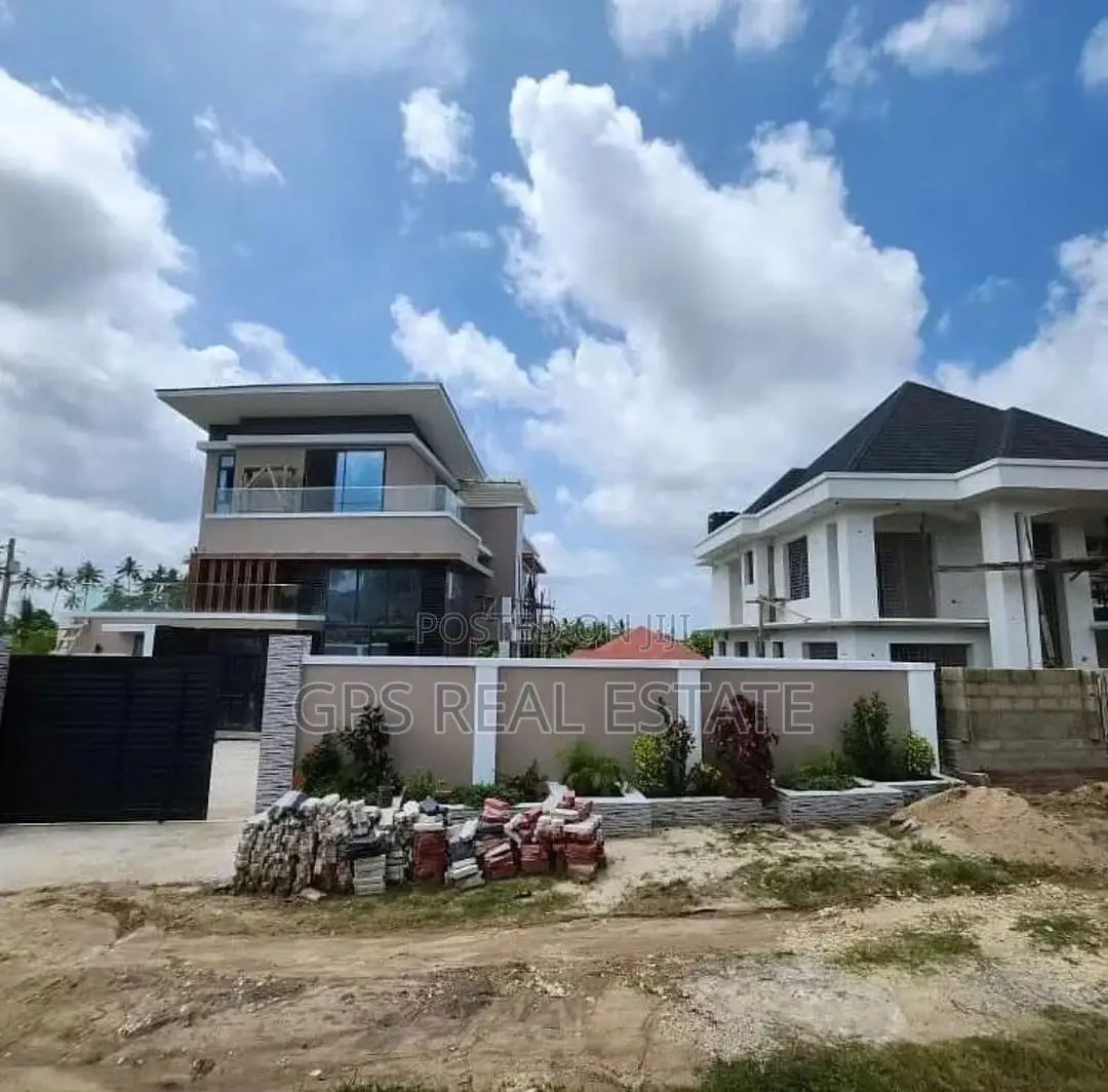 5bdrm House in Goba Kinzudi, Kinondoni for sale in Kinondoni