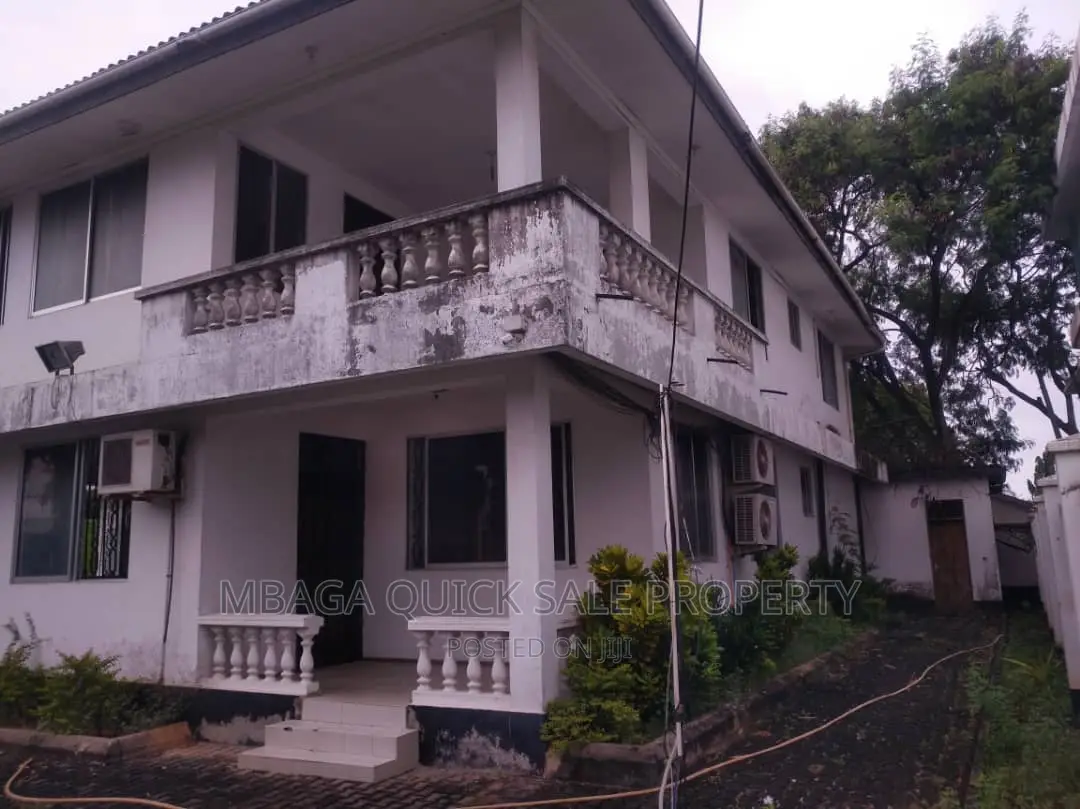 Furnished 4bdrm House in Mikocheni for rent in Mikocheni