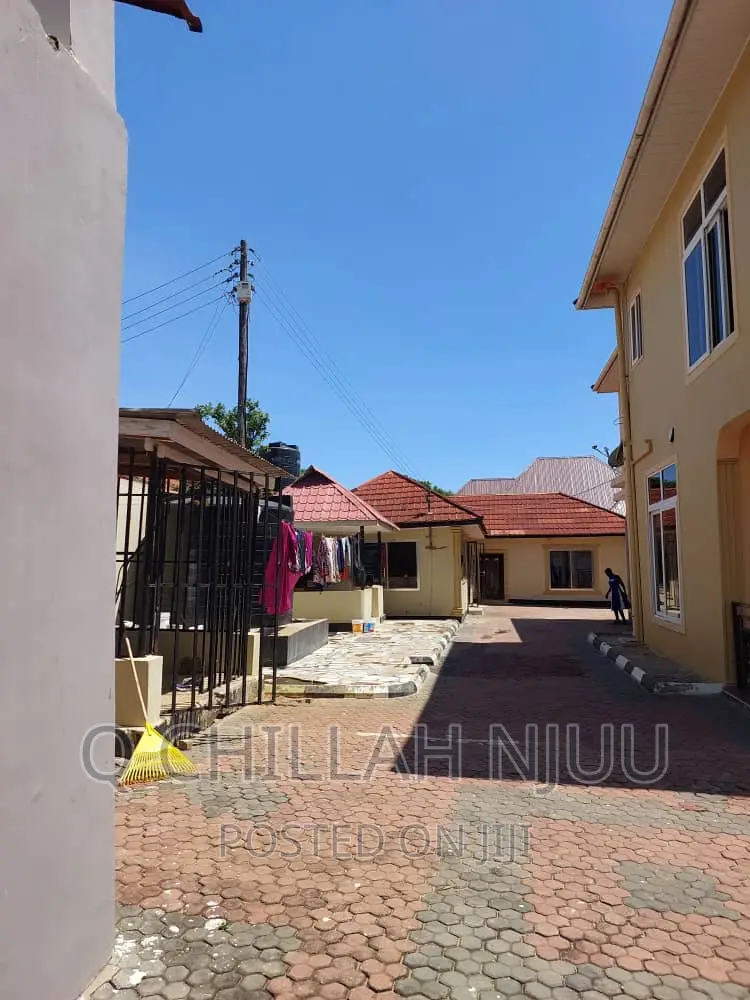 Furnished 6bdrm Block of Flats in Mbez Beach Estate, Kinondoni in Kinondoni