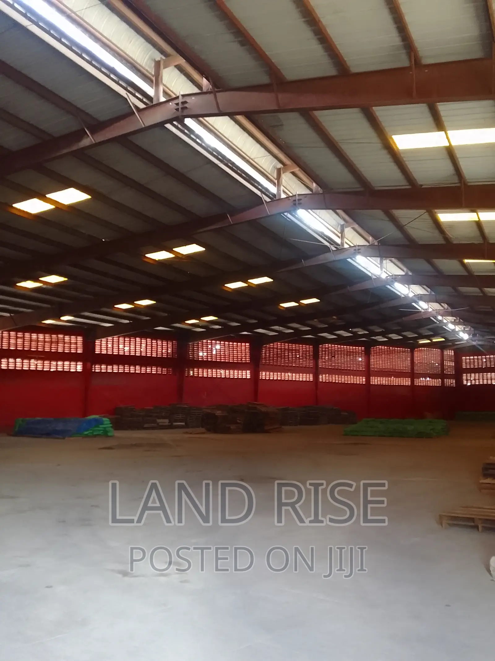 2200 SQM Warehouse in Mbagala in Fella