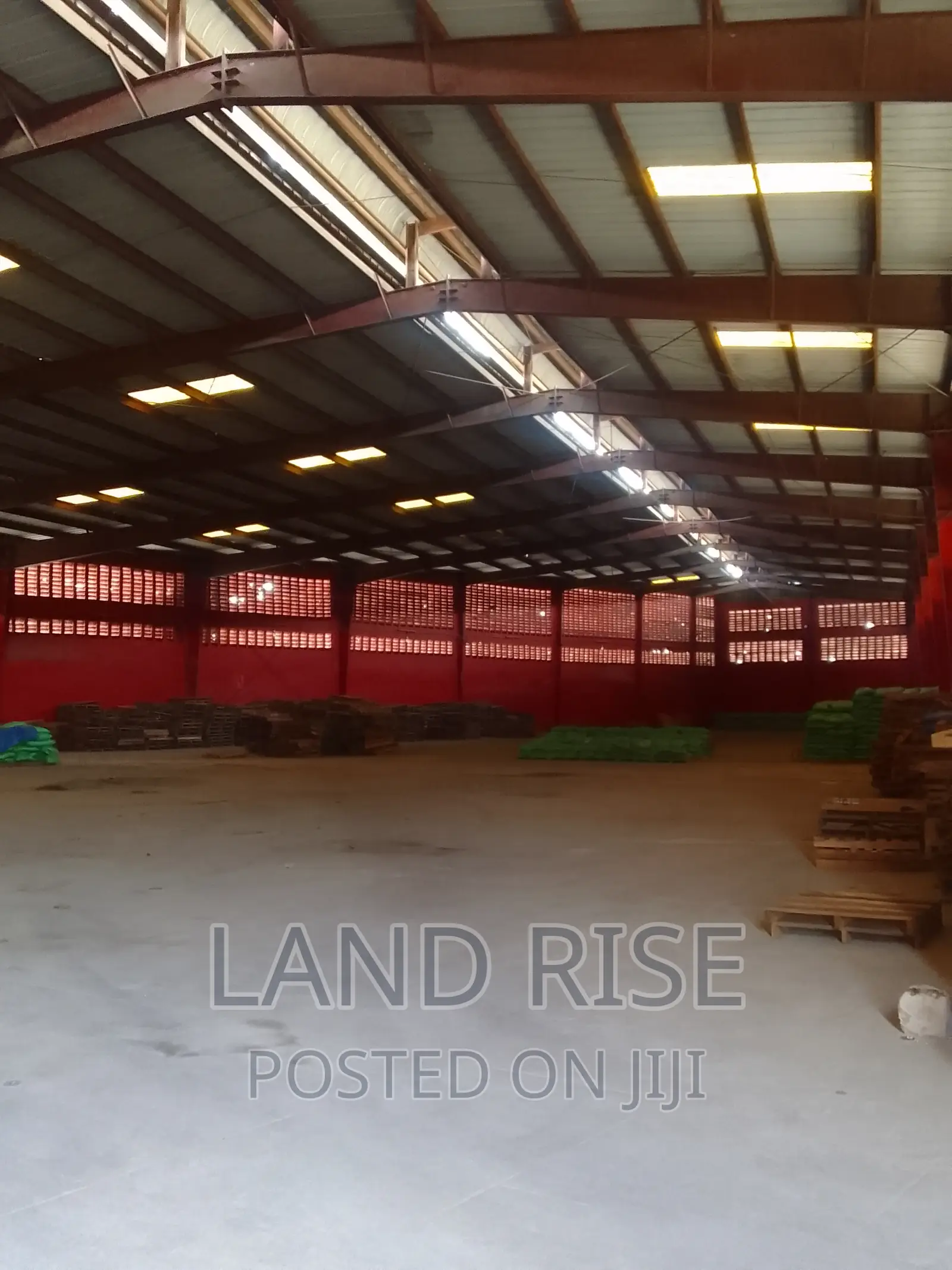 2200 SQM Warehouse in Mbagala in Fella