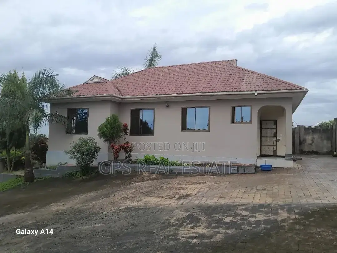 3bdrm House in Mbezi Mwisho, Kinondoni for sale in Kinondoni