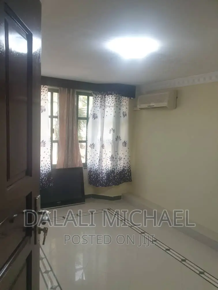 Furnished 5bdrm Villa in Mikocheni for rent in Mikocheni