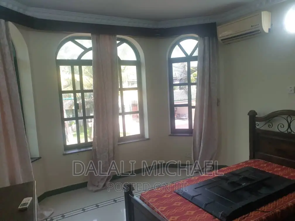 Furnished 5bdrm Villa in Mikocheni for rent in Mikocheni