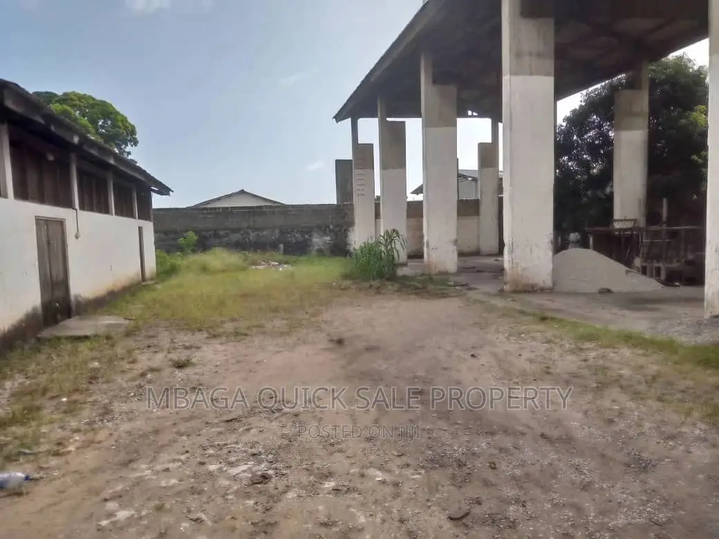 Godown for Sale at Tanga in Central