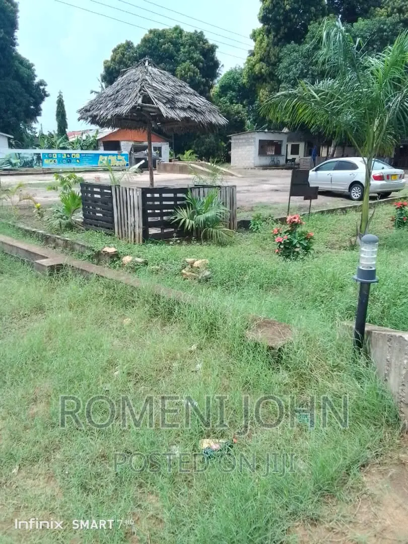 Eneo Heka 4 Linauzwa Ml 400 Kibaha. in Ilala