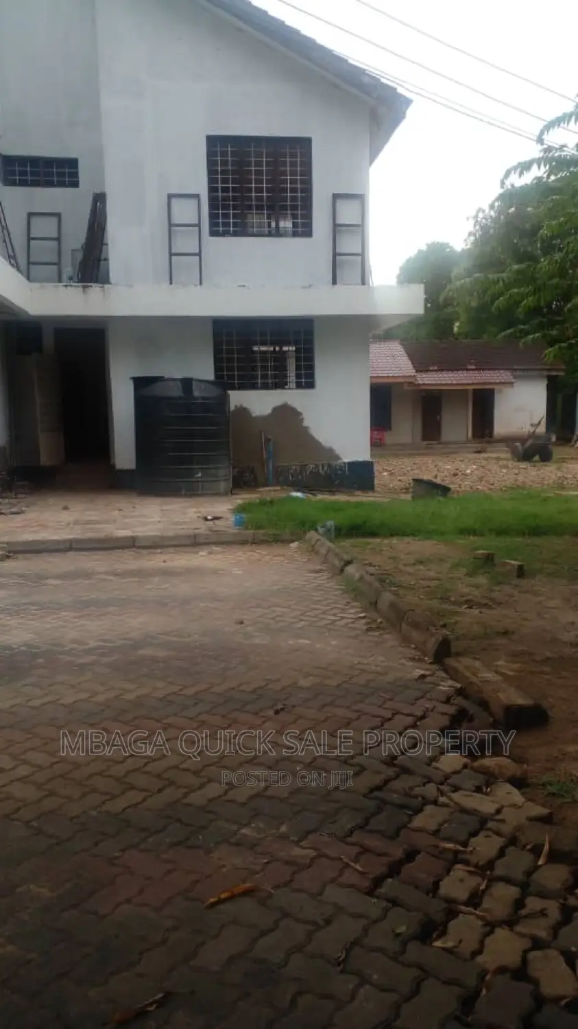 6bdrm House in Regent Estate, Mikocheni for rent in Mikocheni