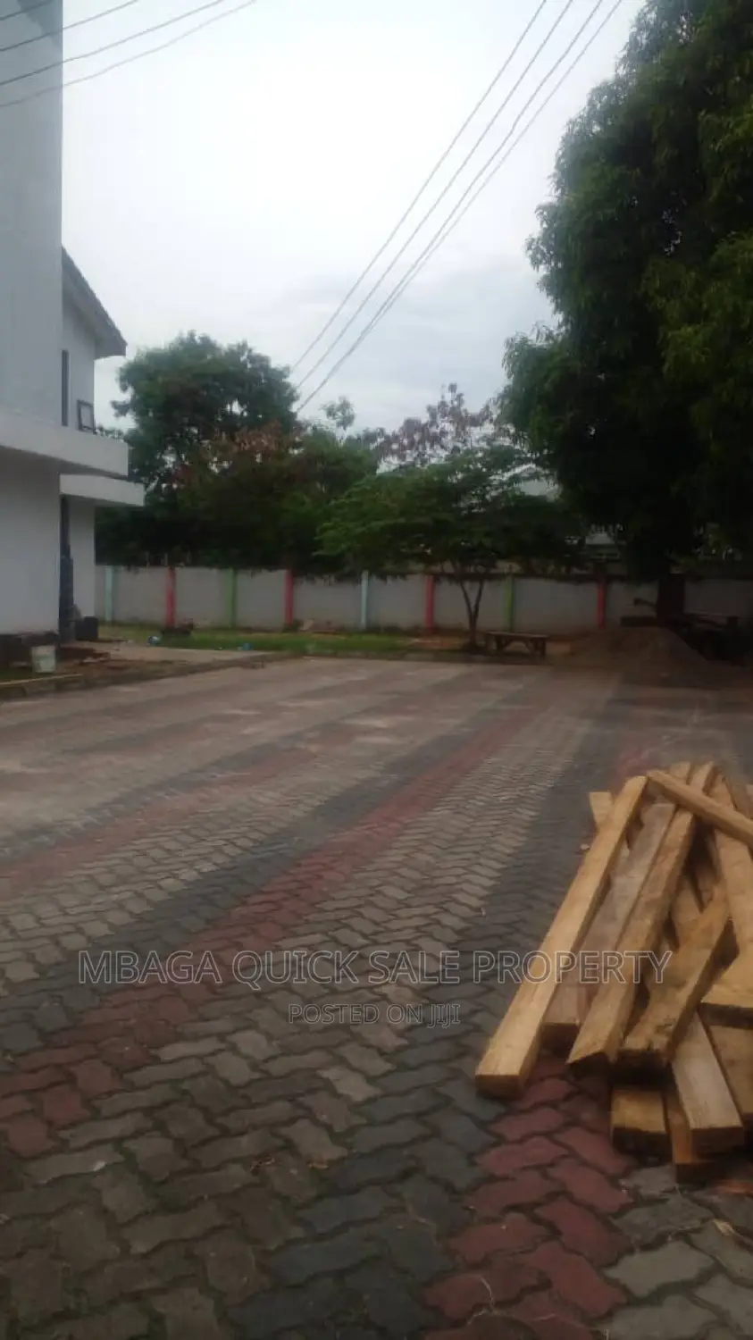6bdrm House in Regent Estate, Mikocheni for rent in Mikocheni