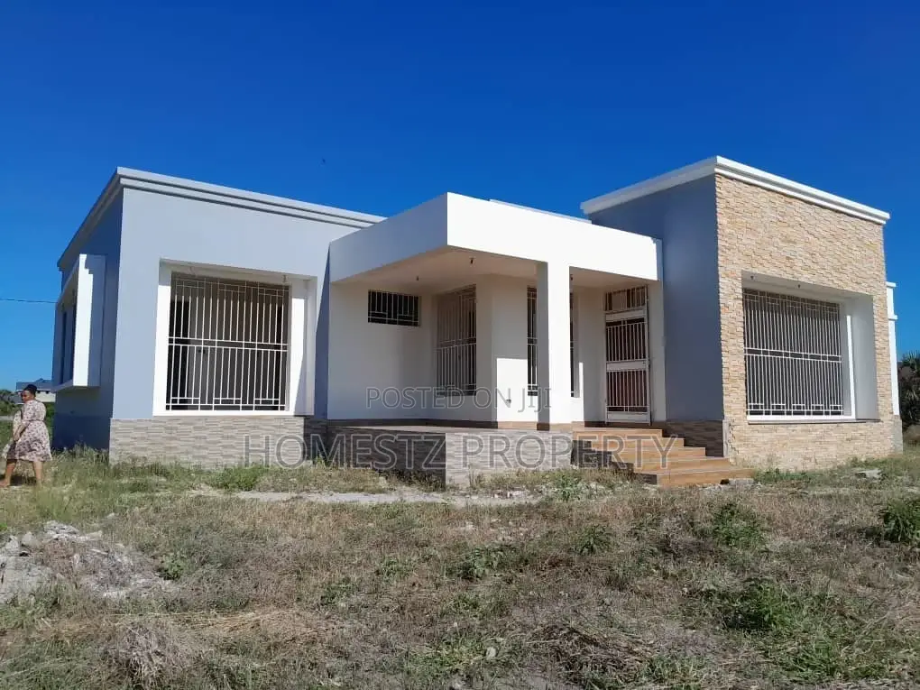4bdrm House in Mbweni Mpiji, Kinondoni for sale in Kinondoni