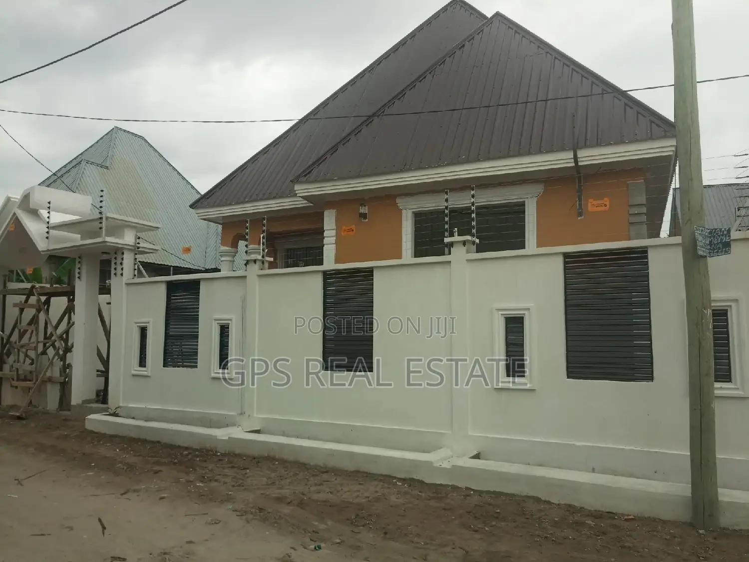 3bdrm Maisonette in Mbagala Chamazi, Temeke for sale in Temeke