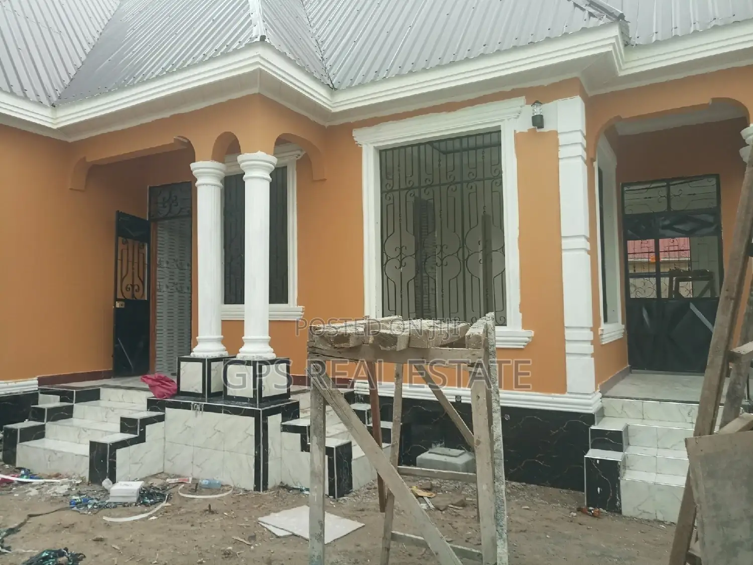 3bdrm Maisonette in Mbagala Chamazi, Temeke for sale in Temeke