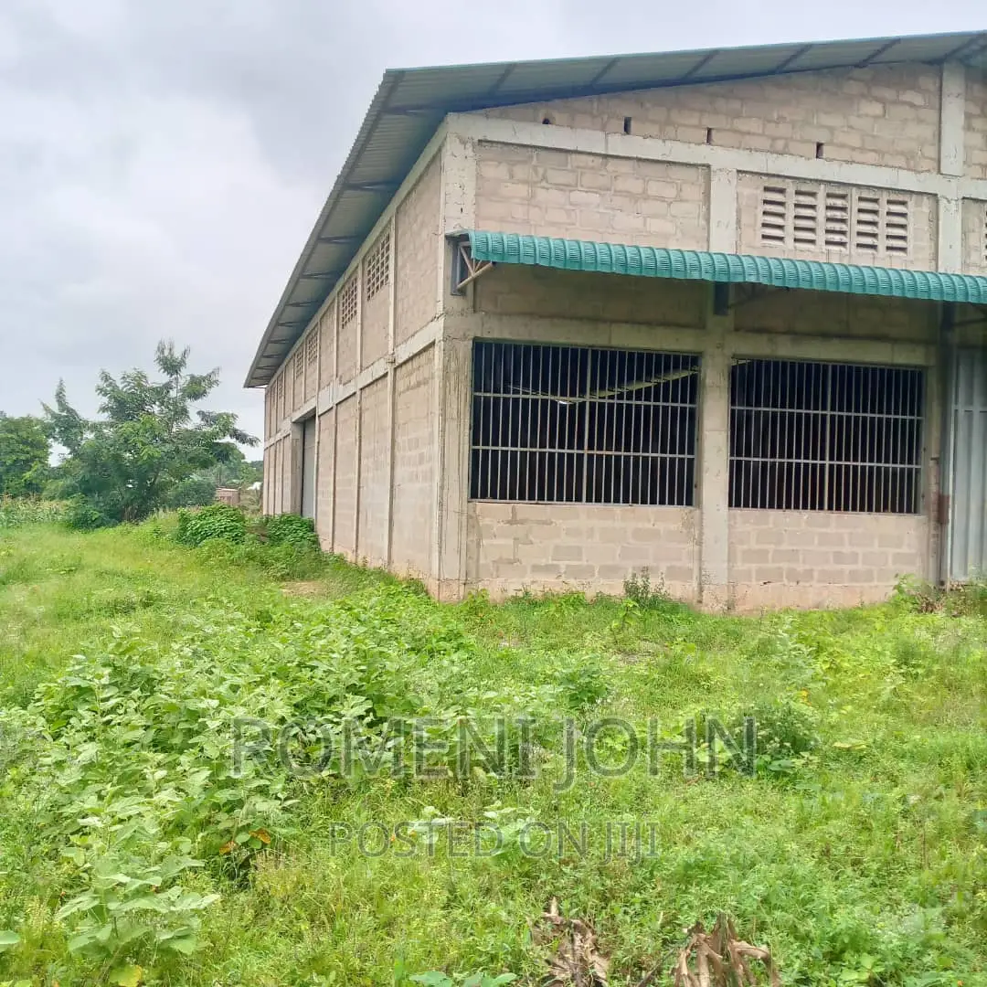 Eneo Hk 6 La Viwanda Linauzwa Ml 700 Kibaha Misugusugu. in Ilala