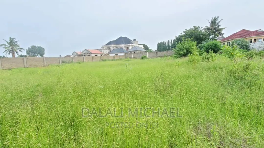 Plot for Sale Mbweni Mpiji £. in Mbweni