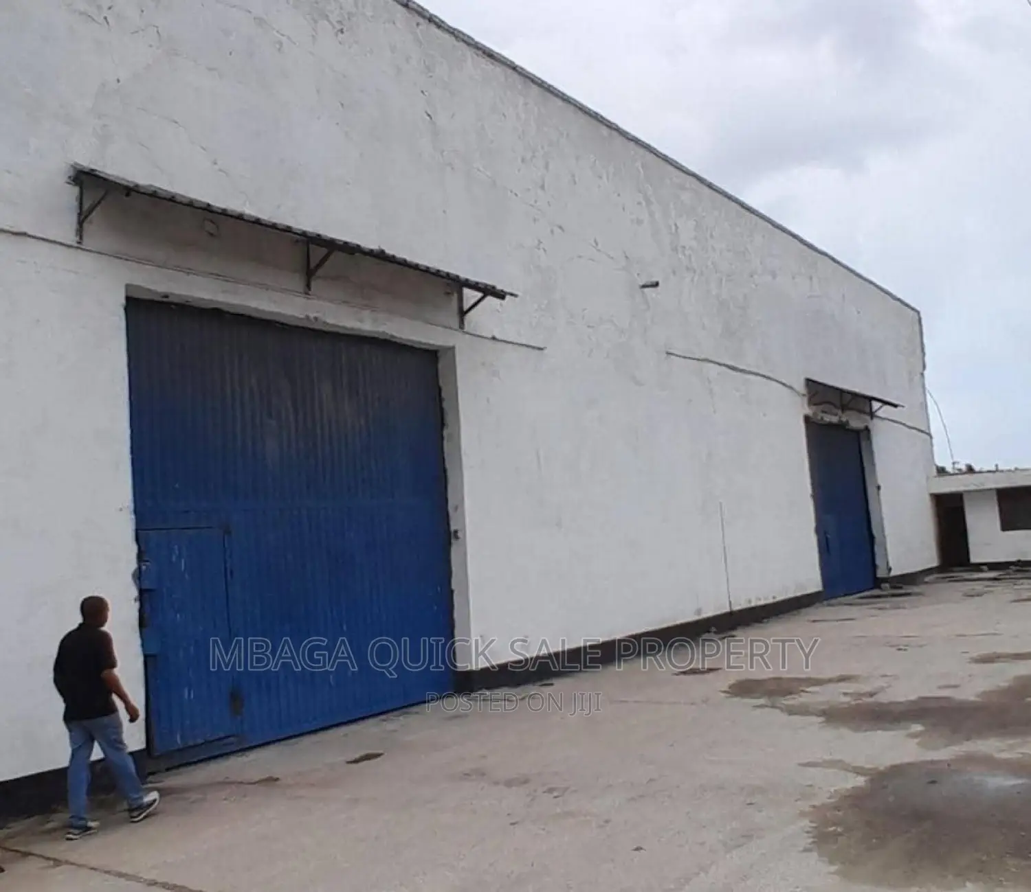 Ware House for Rent at Mandela Rd in Mandera