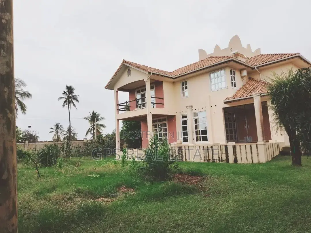 6bdrm House in Bahari Beach, Kinondoni for sale in Kinondoni