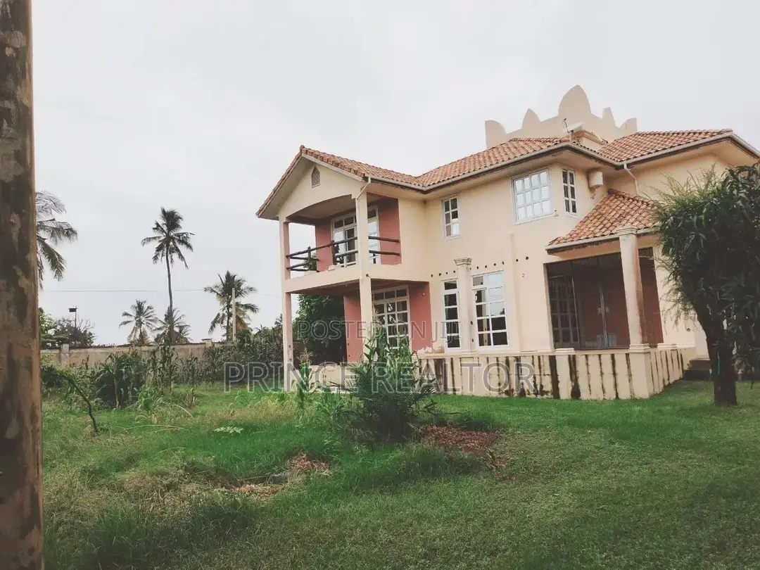 6bdrm House in Bahari Beach, Kinondoni for sale in Kinondoni