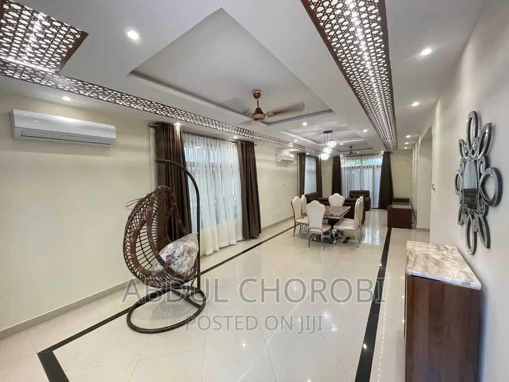 Furnished 4bdrm Villa in Ada Estate for rent in Ada Estate
