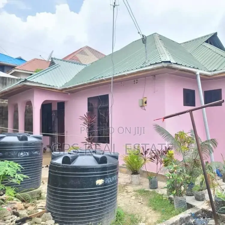 3bdrm House in Kimara Temboni, Kinondoni for sale in Kinondoni
