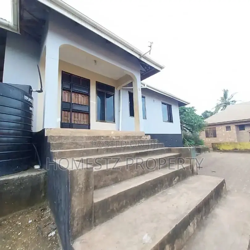 3bdrm House in Ubungo Makoka, Kinondoni for sale in Kinondoni