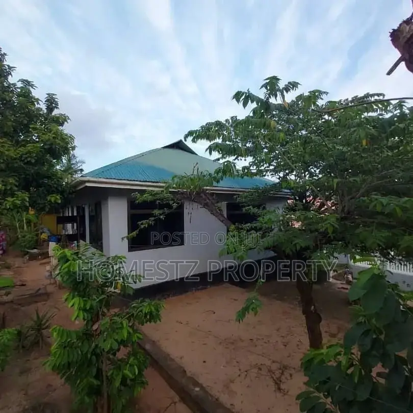 3bdrm House in Ubungo Makoka, Kinondoni for sale in Kinondoni