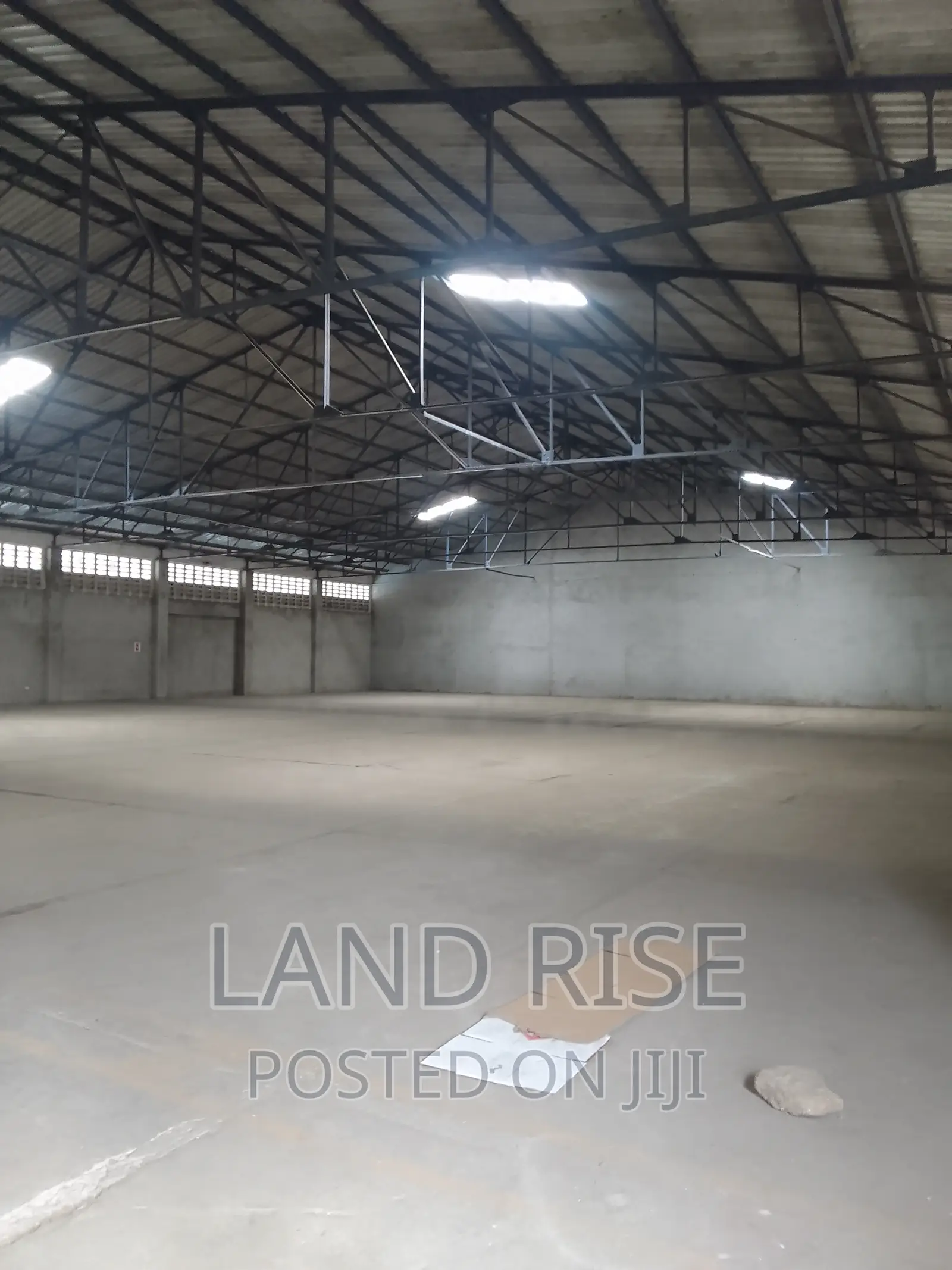 1300 SQM Warehouse in Kurasini