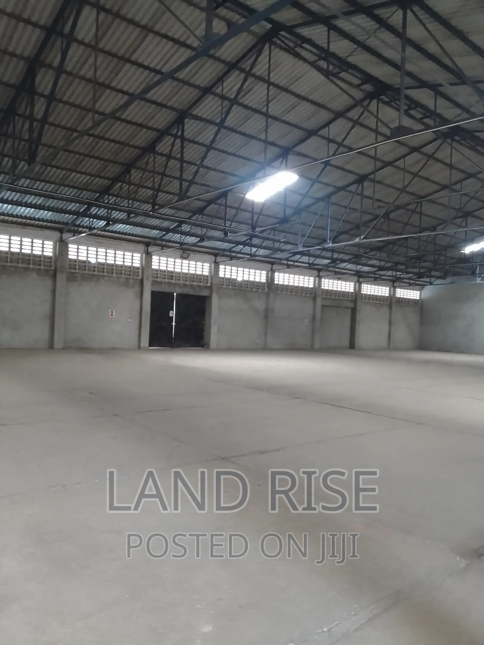 1300 SQM Warehouse in Kurasini