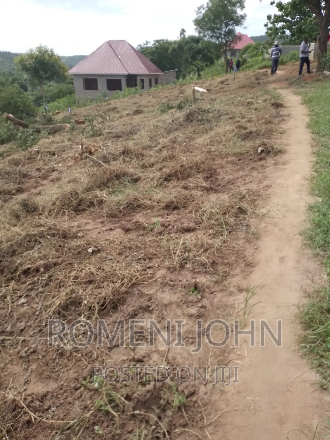Kiwanja Sqmita 200 Kinauzwa Ml 2.8 Chanika Buyuni. in Ilala