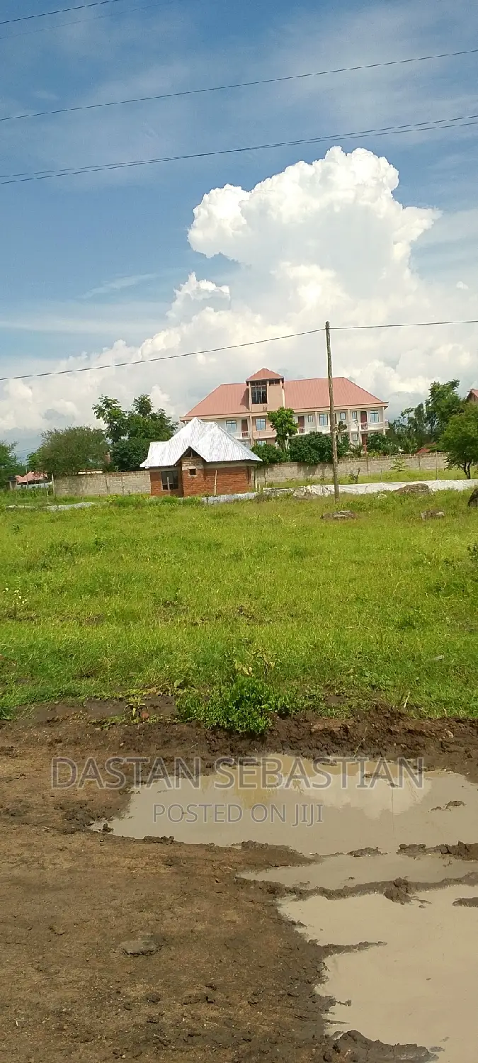 Anza Mwaka Kwa Kumiliki Ardhi in Arusha