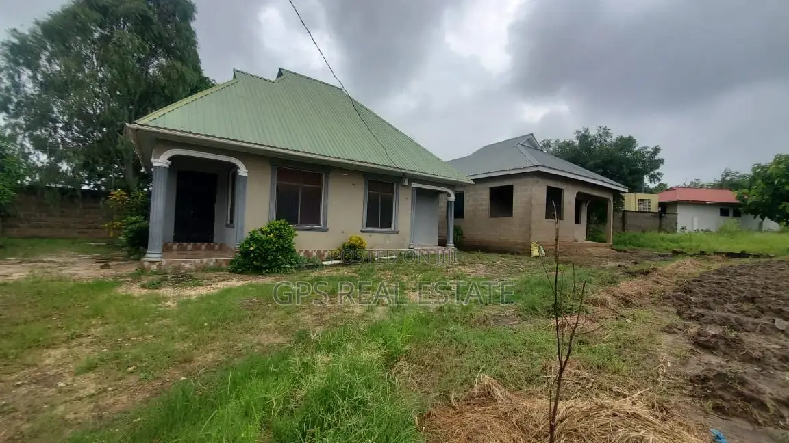 3bdrm House in Madale Mivumoni, Kinondoni for sale in Kinondoni