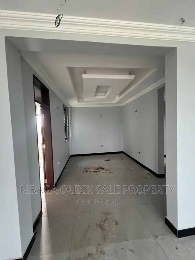 3bdrm Apartment in Makongo Ccm, Sinza for rent in Sinza