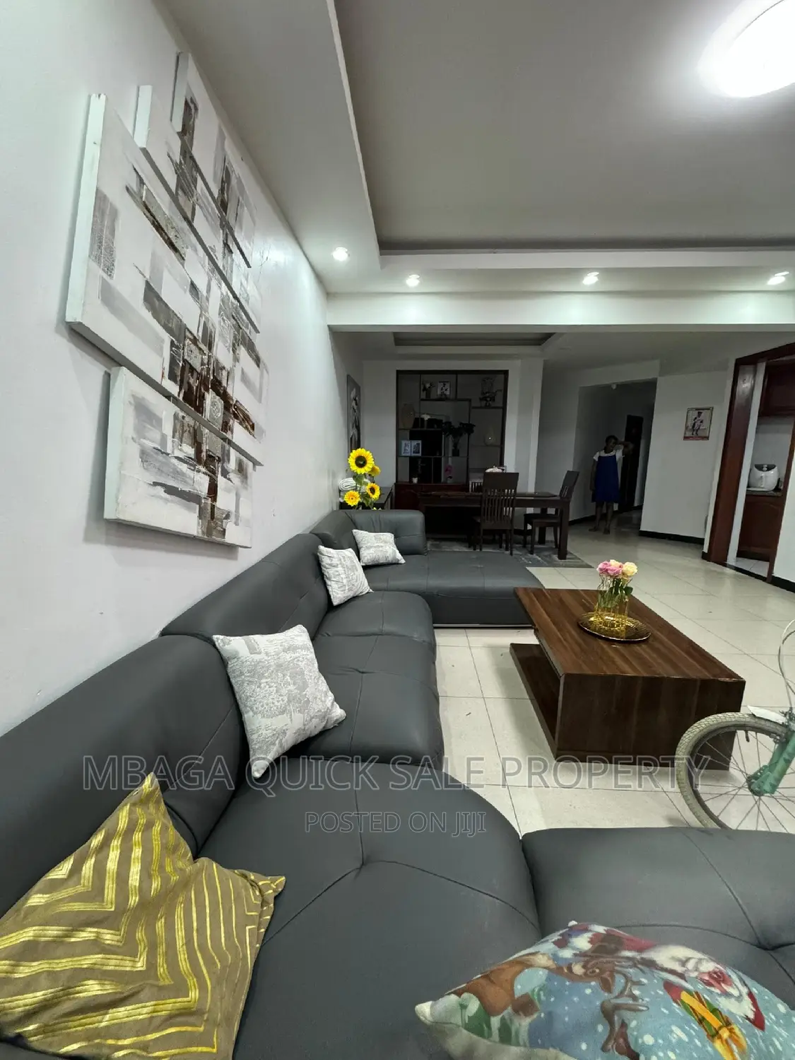3bdrm Apartment in Mikocheni for sale in Mikocheni