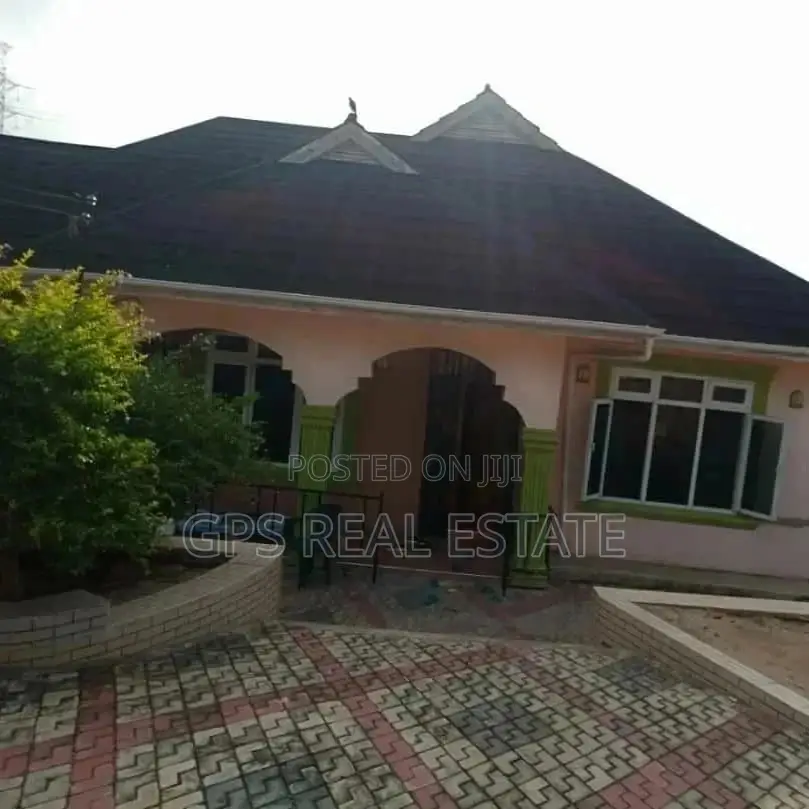 House For Sale Kimara Suka in Kimara