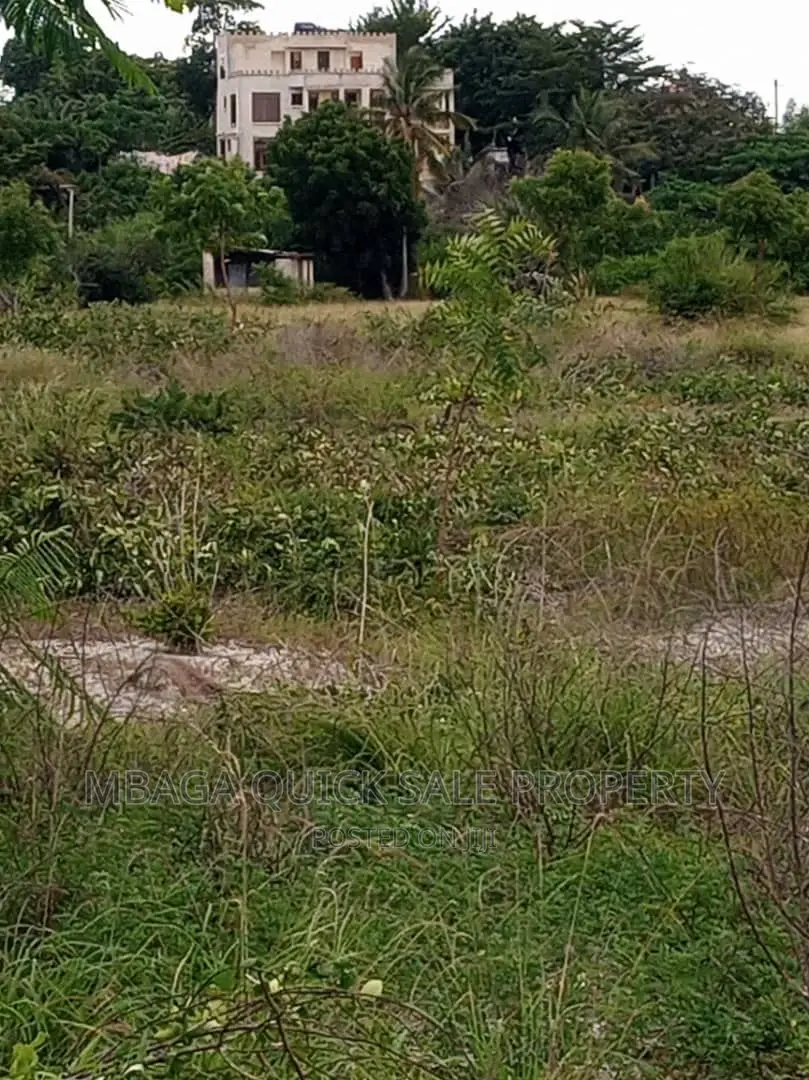 Big Plot for Sale at Bagamoyo Kaole in Kiromo