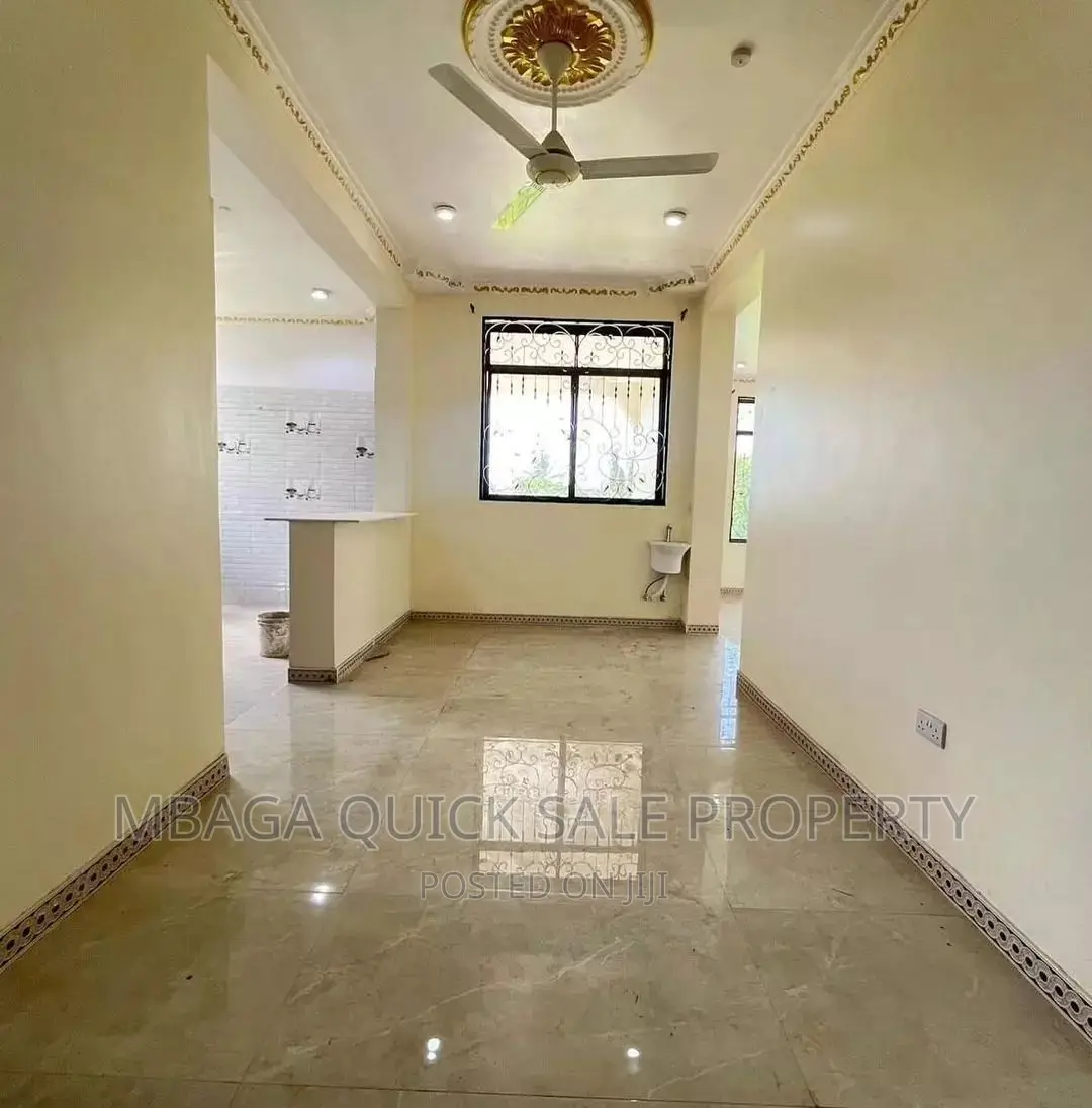 5bdrm Apartment in Salasala, Mbezi for rent in Mbezi