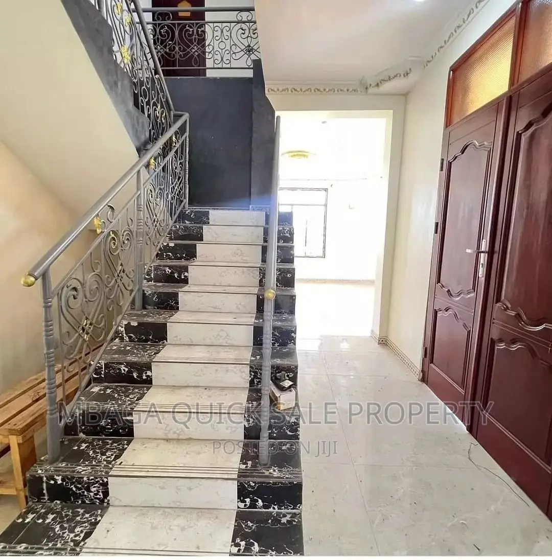 5bdrm Apartment in Salasala, Mbezi for rent in Mbezi