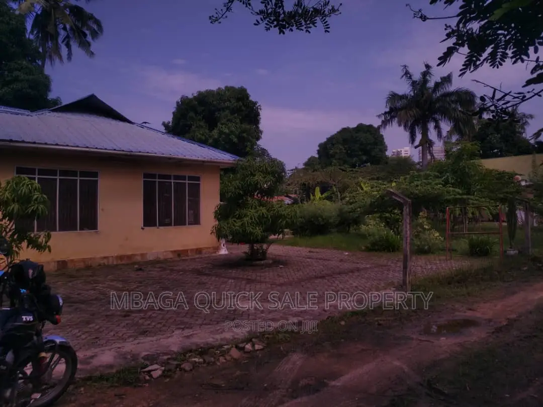 6bdrm House in Regent Estate for rent in Ada Estate