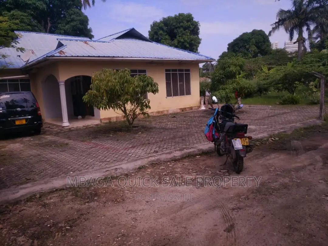 6bdrm House in Regent Estate for rent in Ada Estate