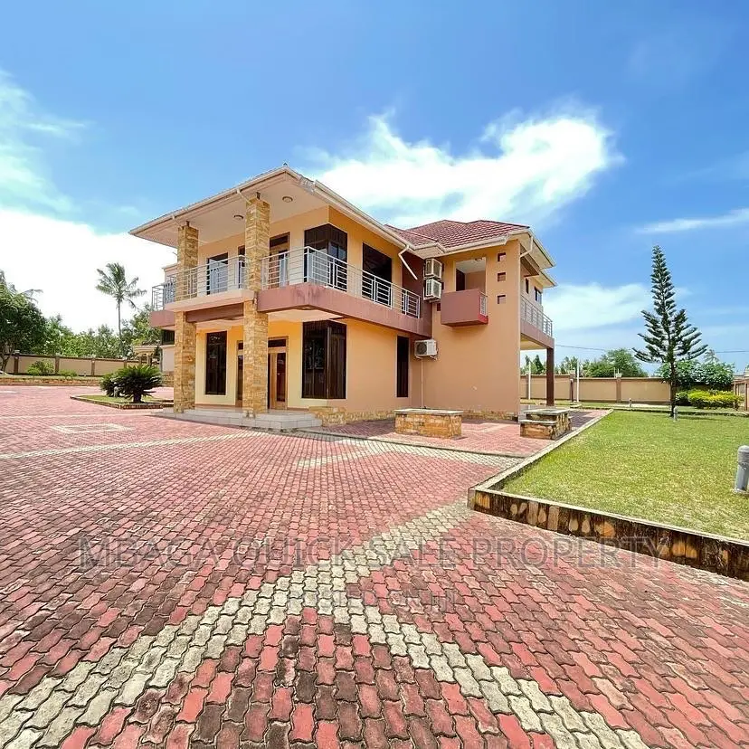 5bdrm House in Boko Magengeni, Bunju for rent in Bunju