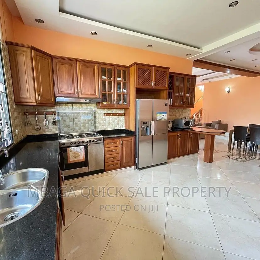 5bdrm House in Boko Magengeni, Bunju for rent in Bunju