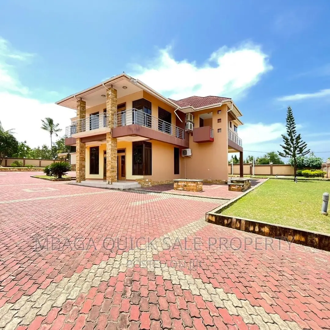 5bdrm House in Boko Magengeni, Bunju for rent in Bunju