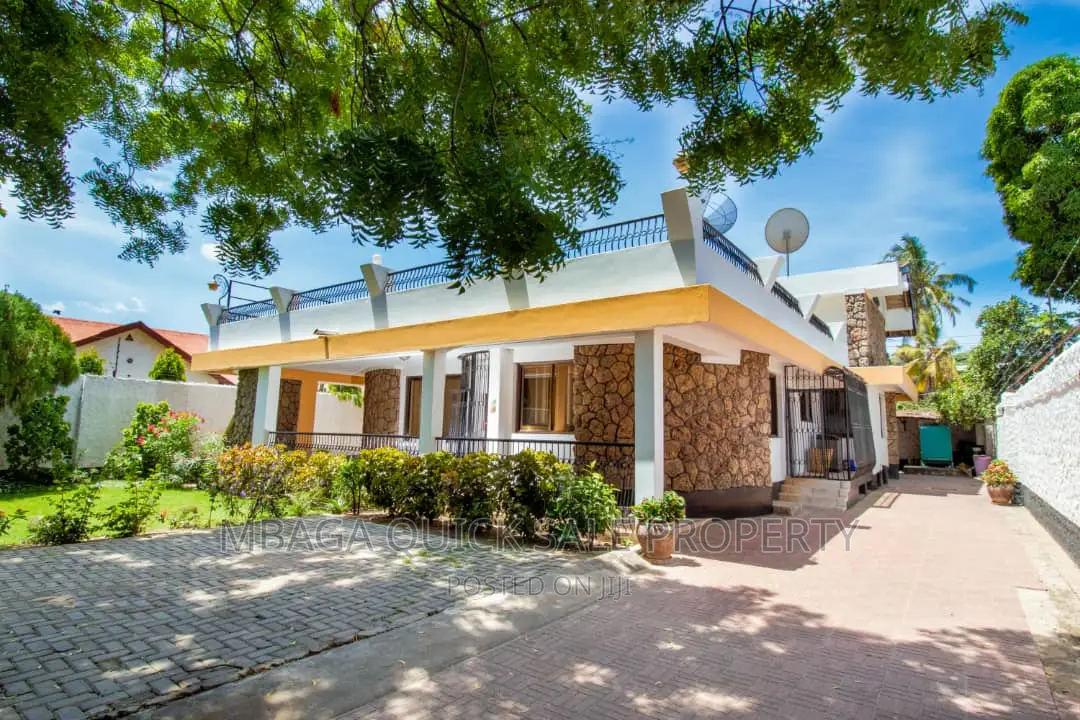 Furnished 4bdrm House in Ada Estate for rent in Ada Estate