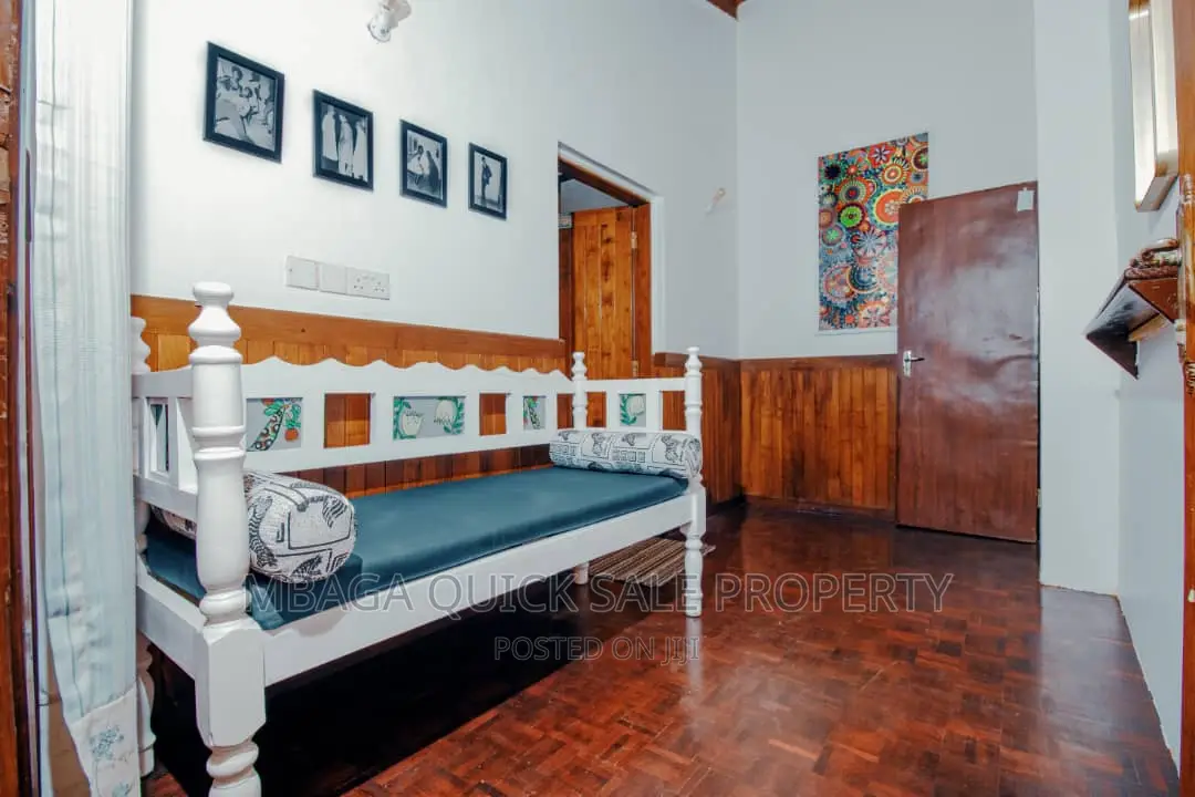 Furnished 4bdrm House in Ada Estate for rent in Ada Estate