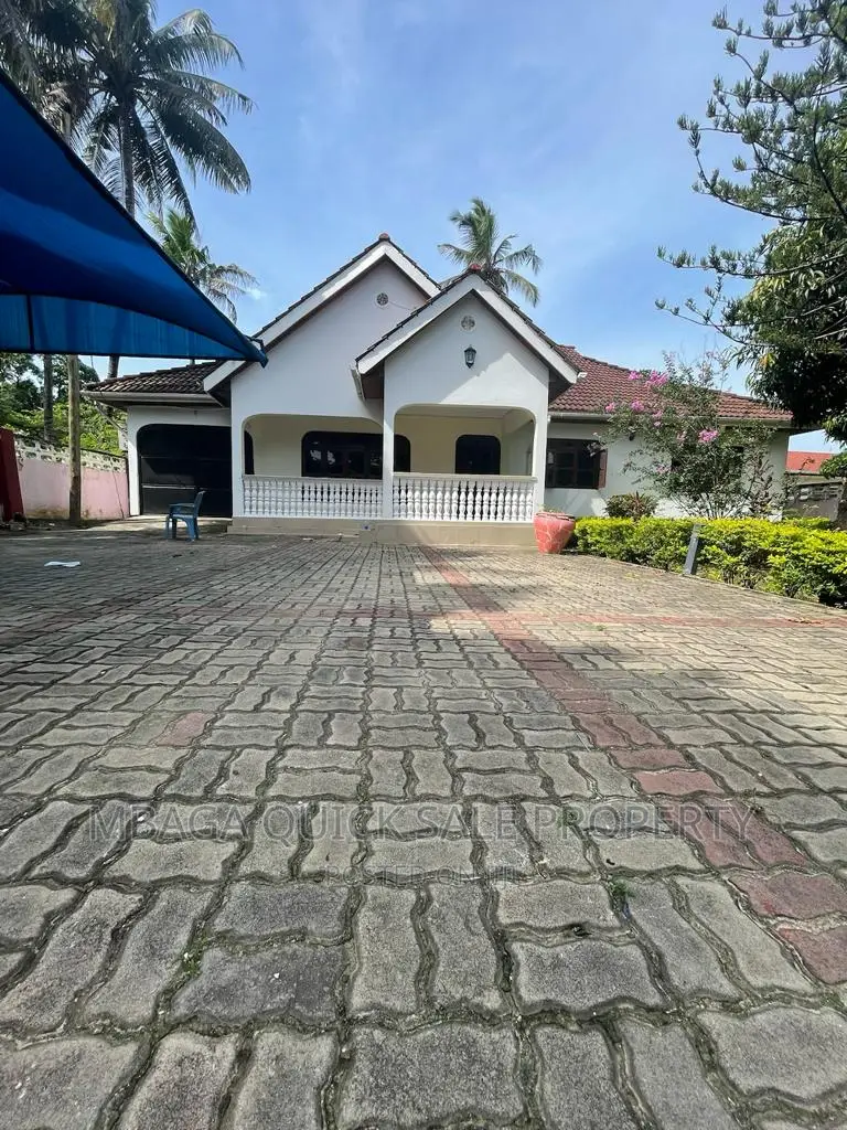 4bdrm House in Tegeta Azania, Bunju for rent in Bunju