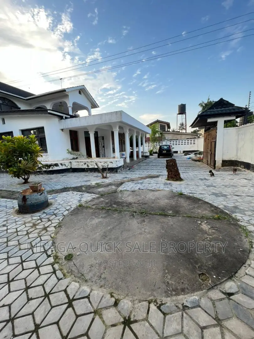 5bdrm House in Mbezi Beach for rent in Mbezi Beach