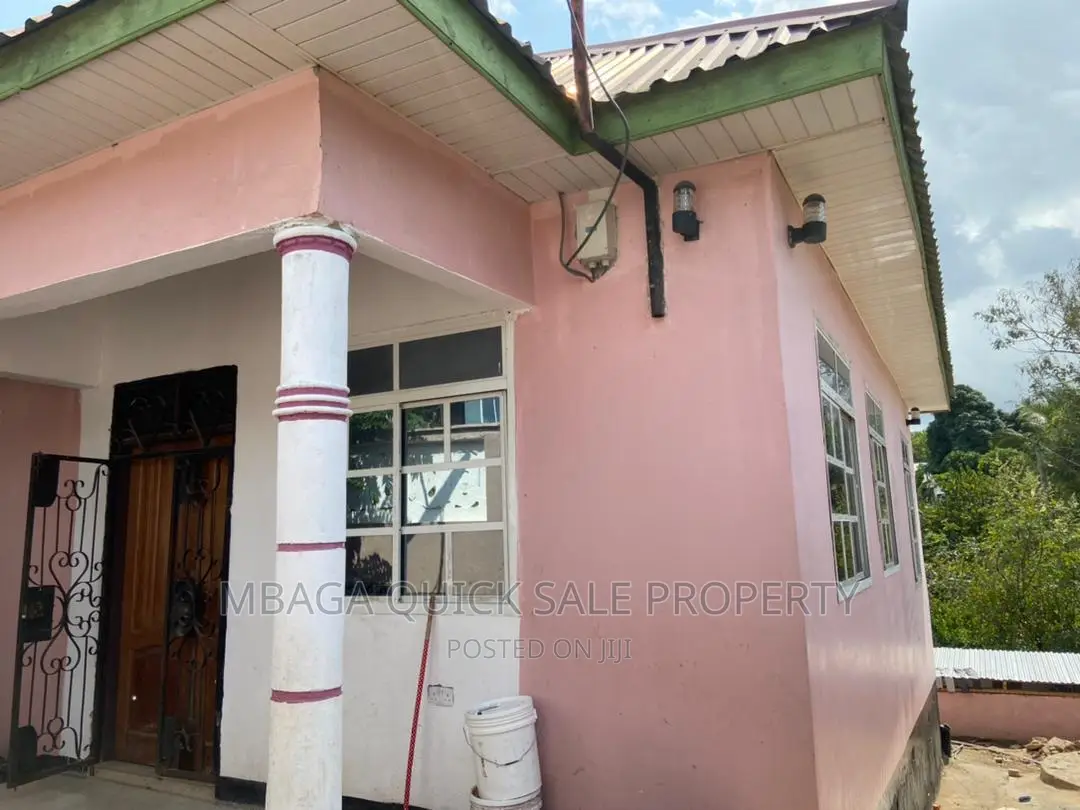 3bdrm House in Goba for sale in Goba