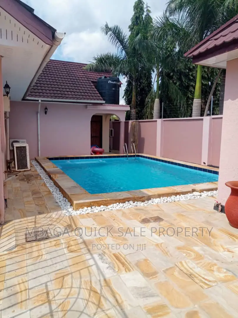 4bdrm House in Salasala Mwanzo, Mbezi for sale in Mbezi
